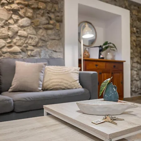 Loft Cimadevilla Vicaria Apartment